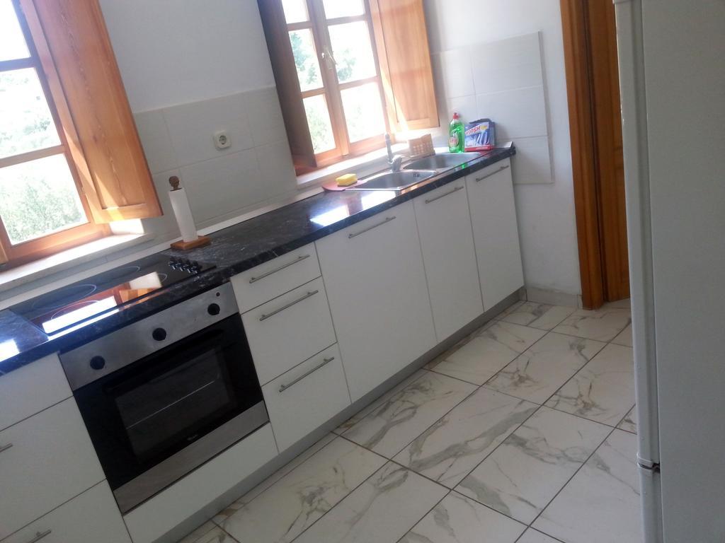 Holiday Home Villa Kastel Zrnovo Cameră foto